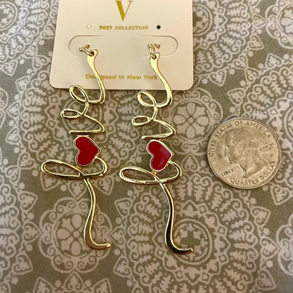 Love dangle hook back earrings gold tone and red enamel heart - Picture 3 of 3